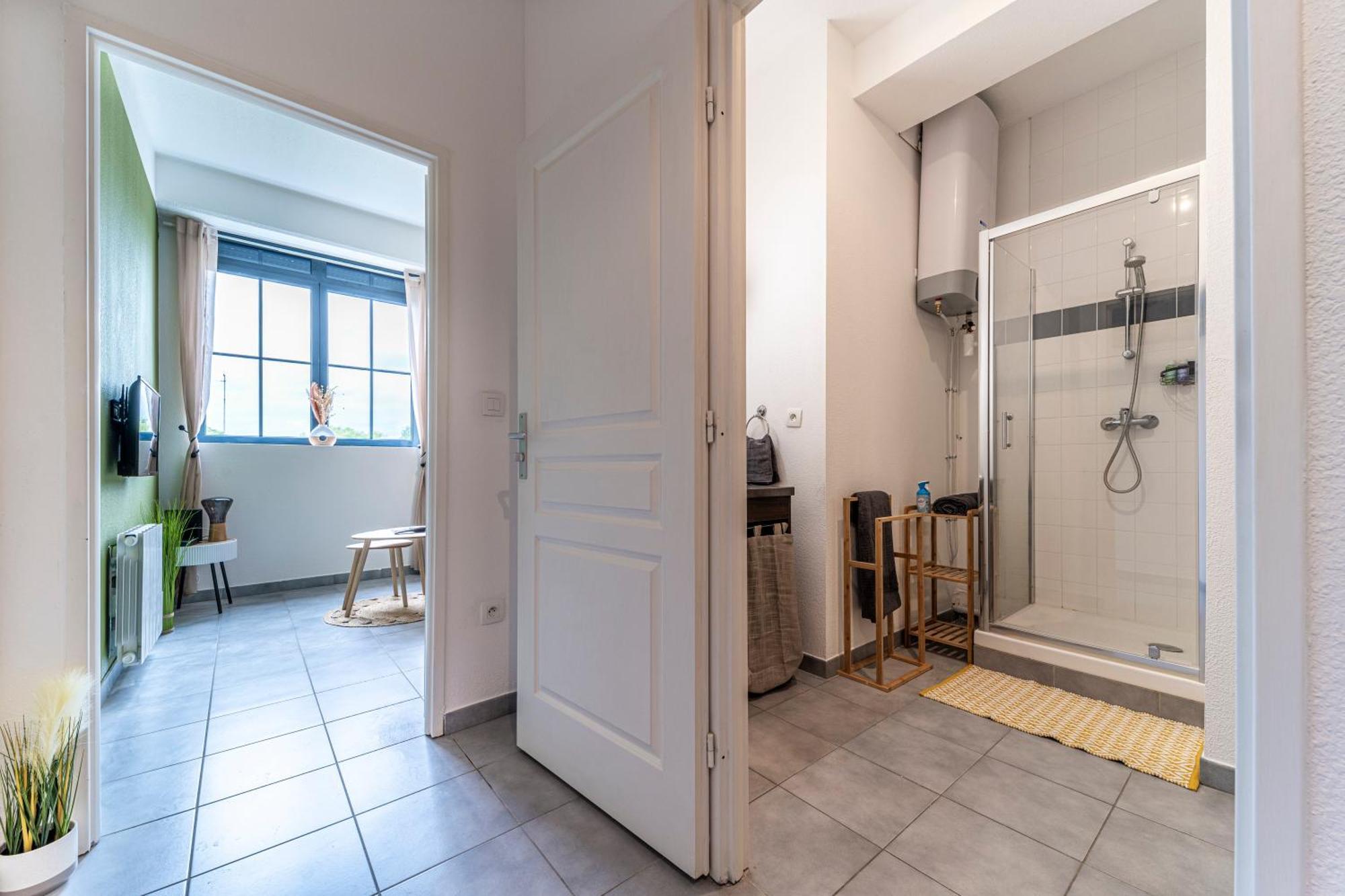 Stay Cosy Lille I Tourcoing - Appartement - Hypercentre - Parking Securise - Wifi - Netflix - Cuisine エクステリア 写真